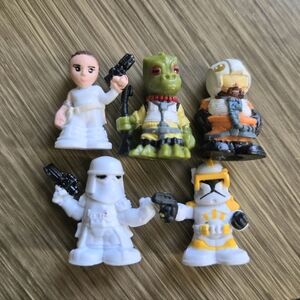 Star Wars Mini Action Figure Lot - White, Green, Orange, Yellow, Black